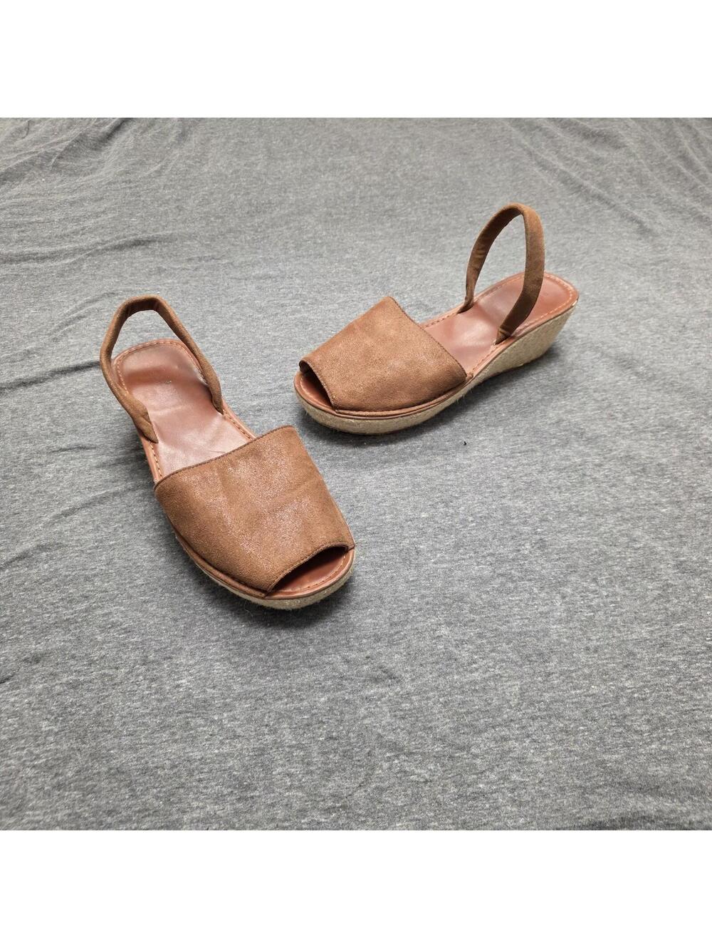 Kenneth Cole Reaction Fine Glass Espadrille wedges sz 8.5 US
